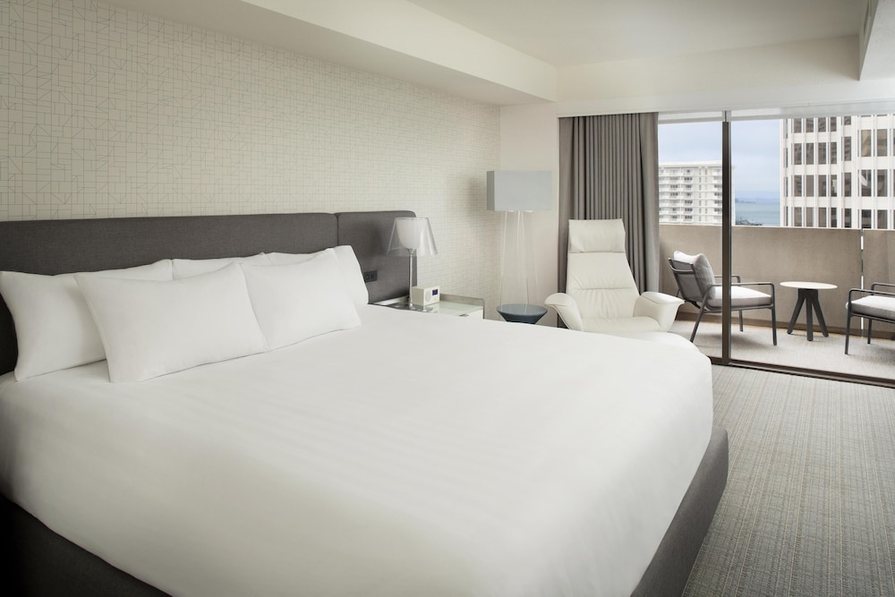 Hyatt Regency San Francisco 17/80