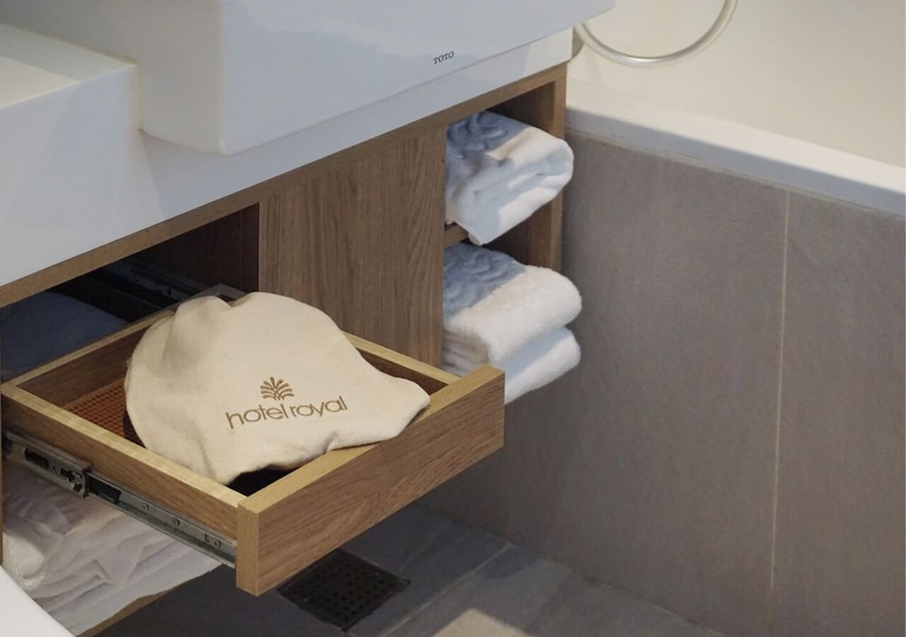 Royal Inn Taipei Nanxi Mrt Zhongshan Station 66/66