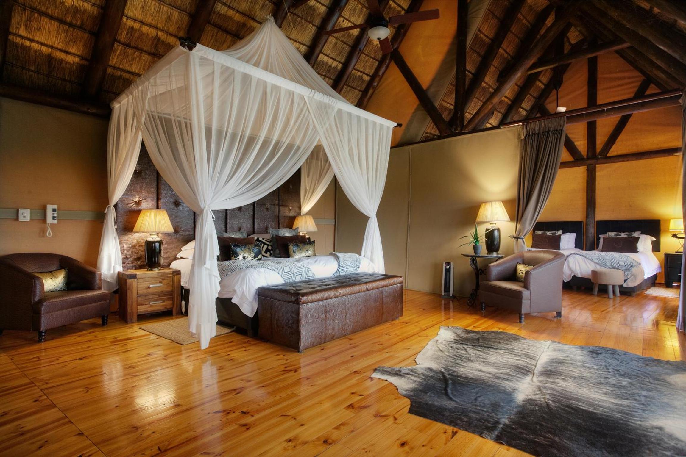 Amakhala Game Reserve - Bush Lodge 4/19
