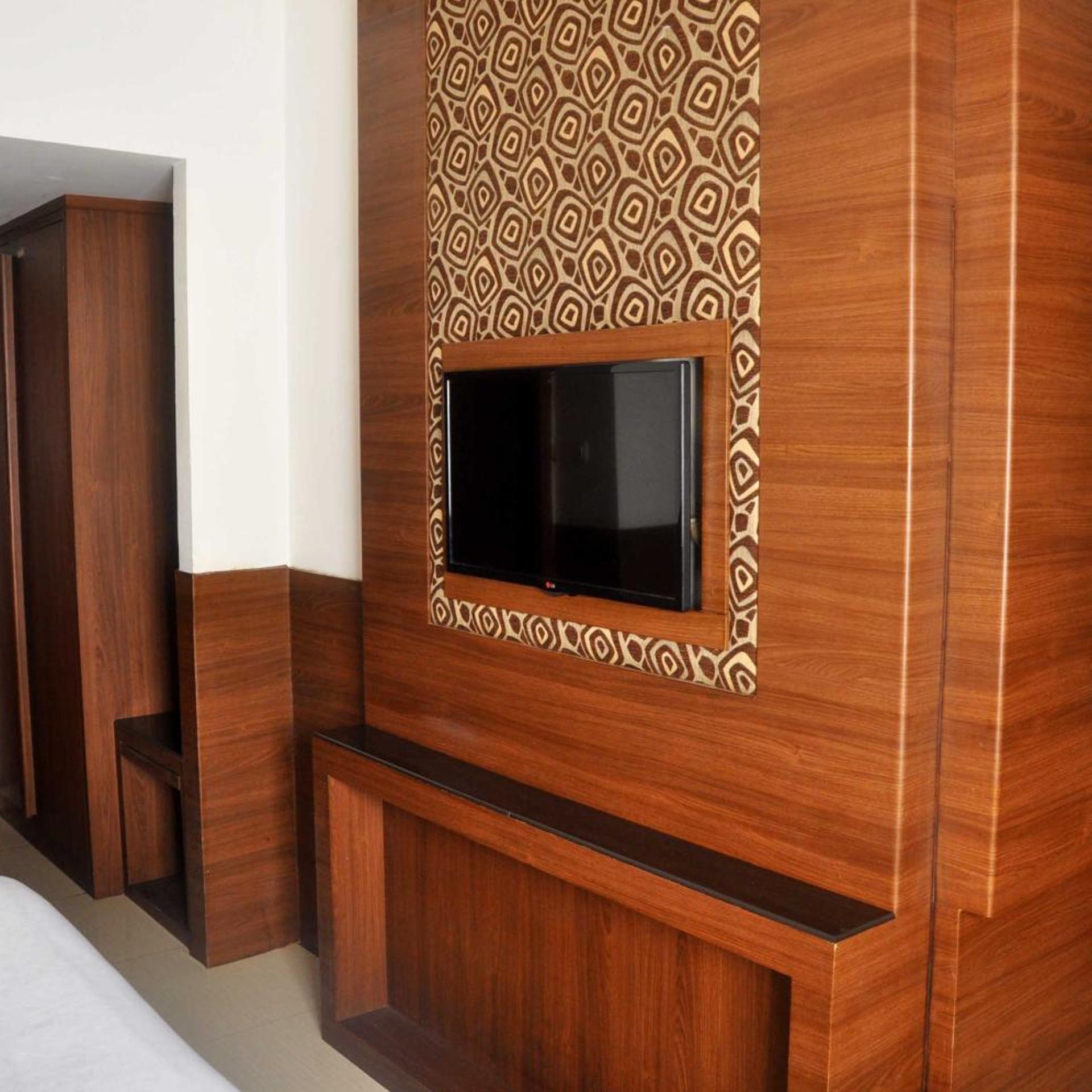 Penthouse Hotel 42/60