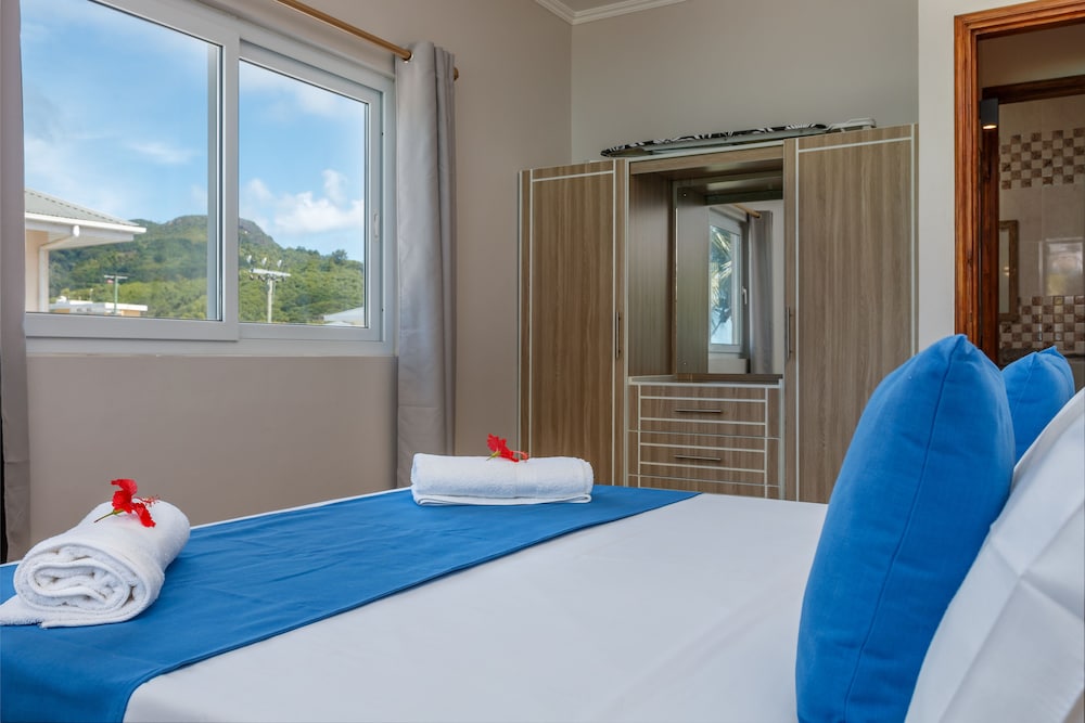 Shanaz Beachside Retreat 7/32