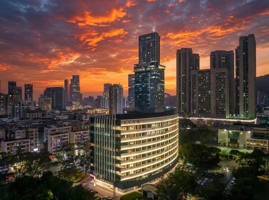 SOVISPLUSHOTEL (Shenzhen Bay Port Sea World Metro Station Store) 1/7