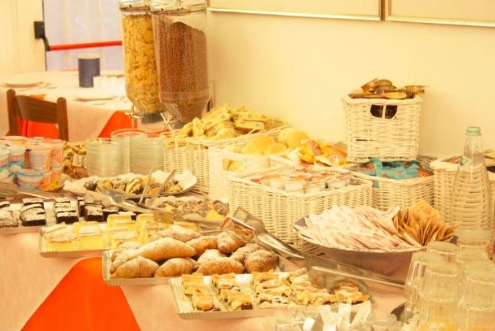 restaurant-cafeteria