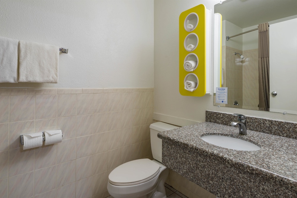 Motel6 Concord, CA 35/38