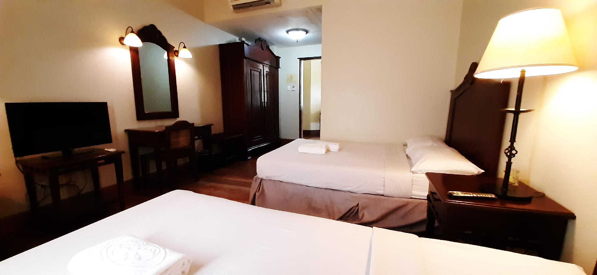 Junior Suite, 2 Queen Beds