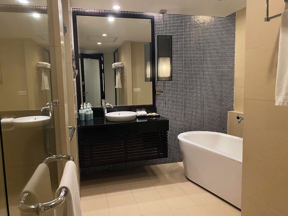 Novotel Ha Long Bay 46/47
