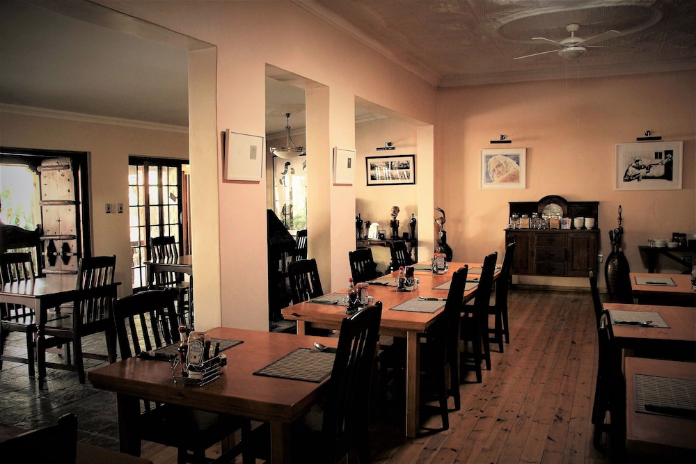 African Roots Guest House 39/50