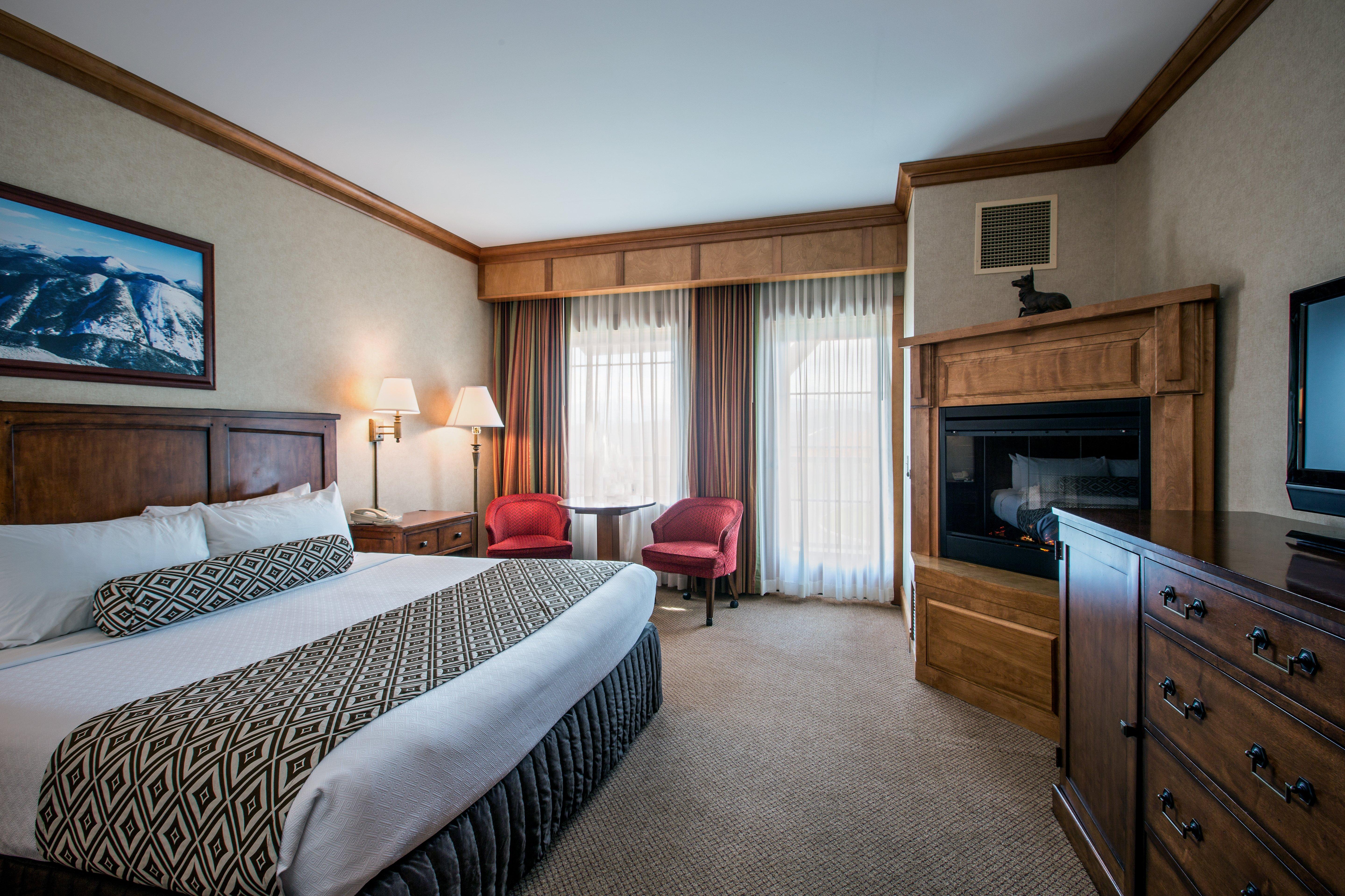 Deluxe, King Bed