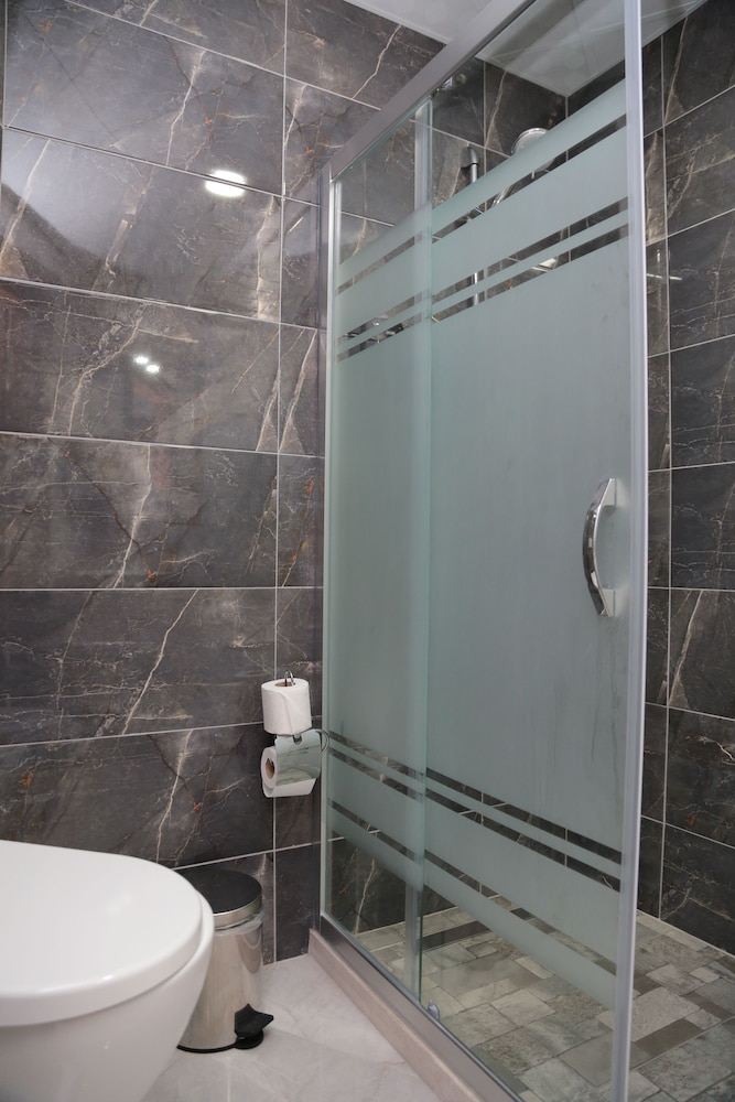 Hotel Paris Prestige 20/20