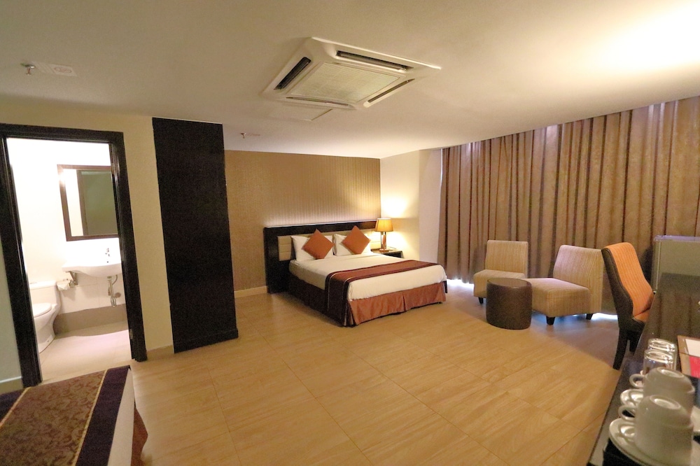 The Guest Hotel Spa 56/69