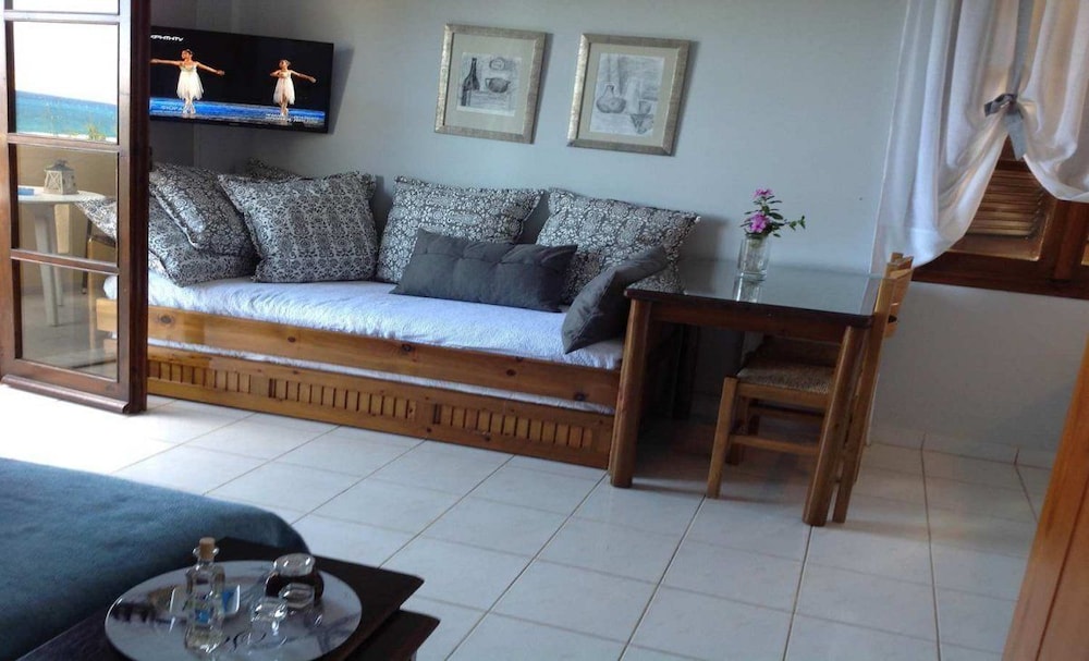 Asterias Studios Apartments 25/50