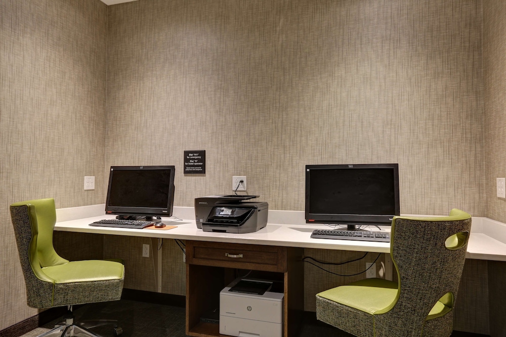 Hampton Inn And Suites Tampa Busch Gardens Area 42/46