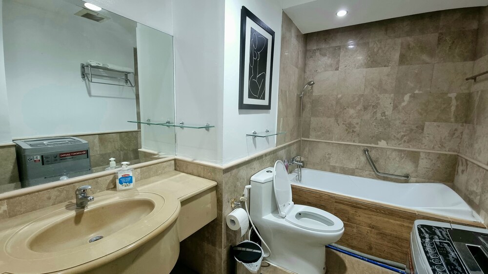 Amazing Marina Residential Suites 45/50