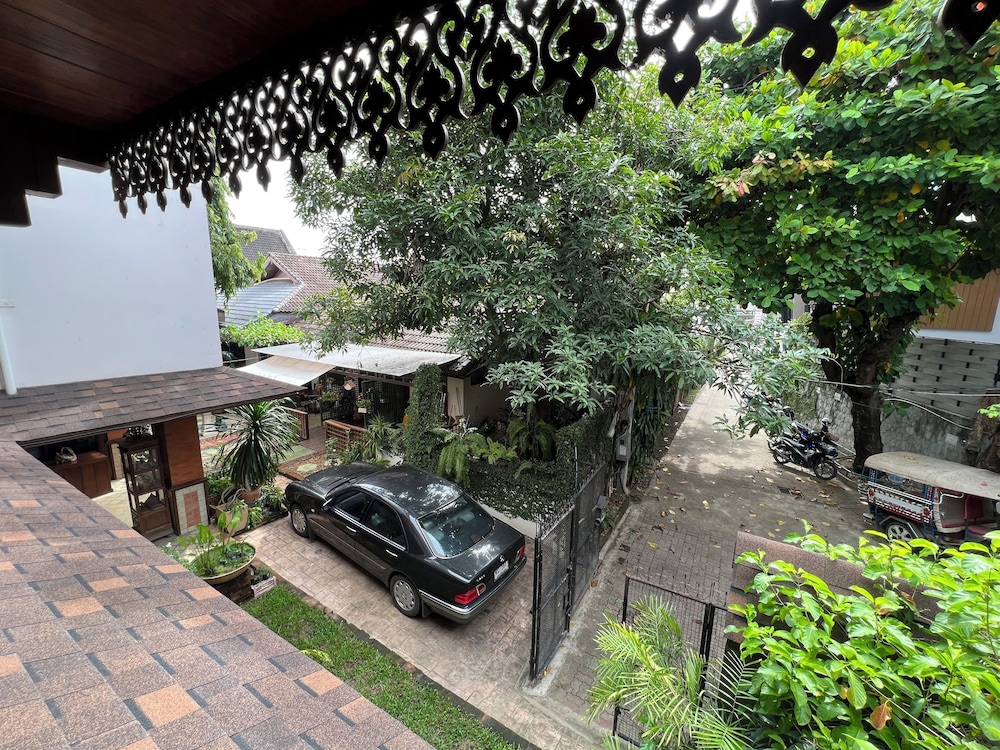 Pha Thai House 41/50