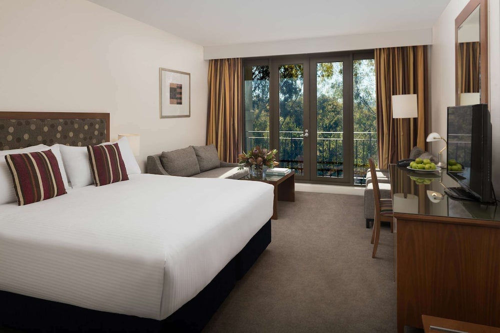 ROOM, KING BED, GARDEN VIEW