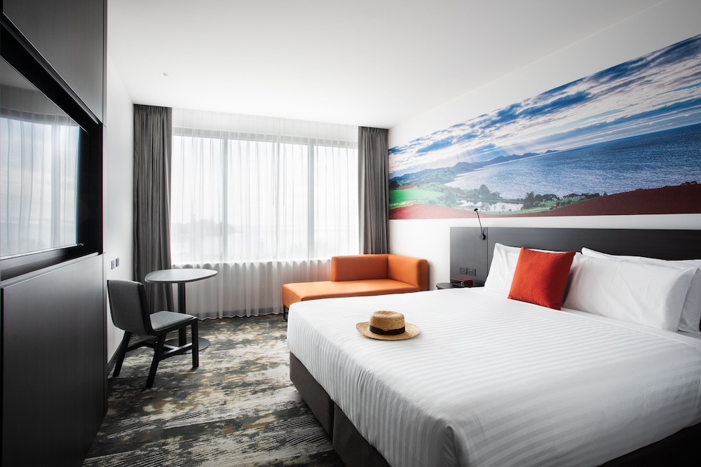 Novotel Devonport 14/50