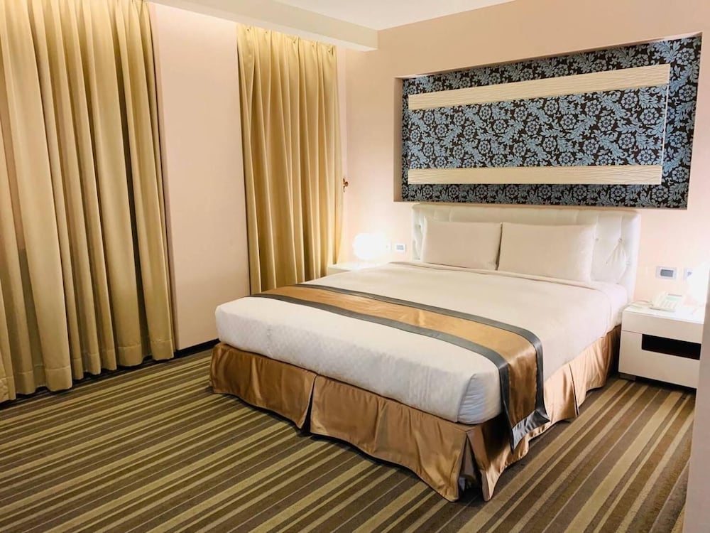 Kai Shen Sinsu Hotel 12/55