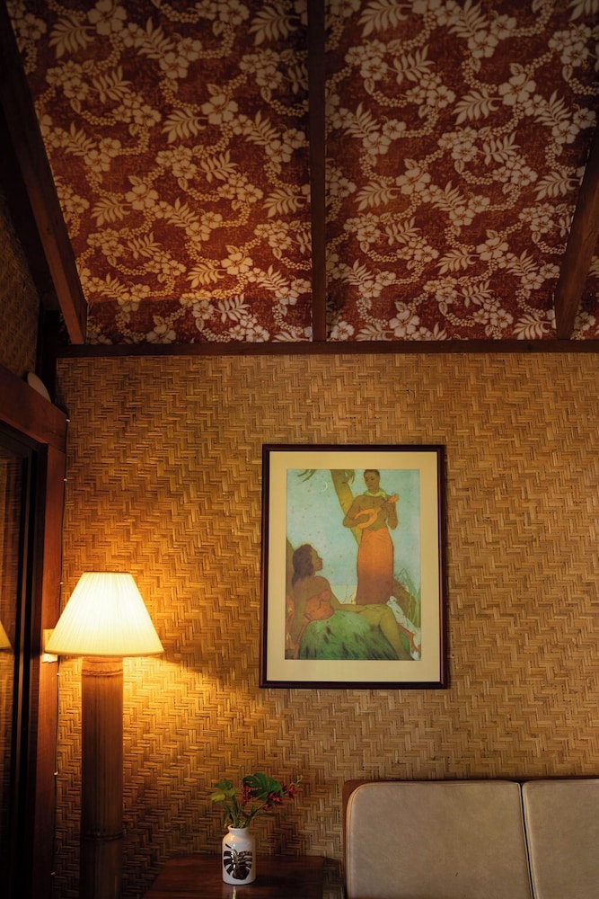 Rarotonga Beach Bungalows 16/50