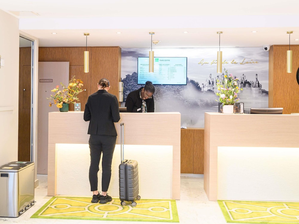 Ibis Styles Tours Centre 8/74