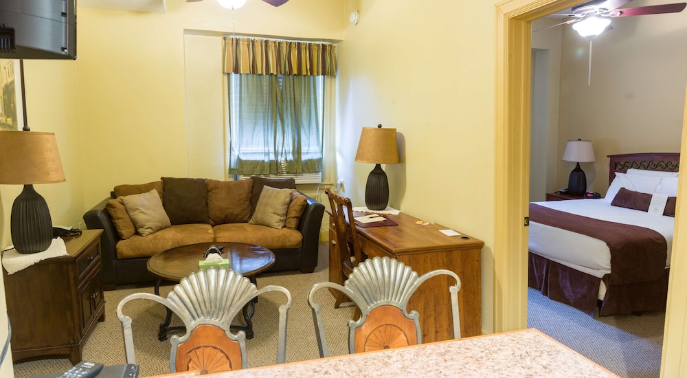 Genetti Hotel SureStay Collection By Best Western 33/44