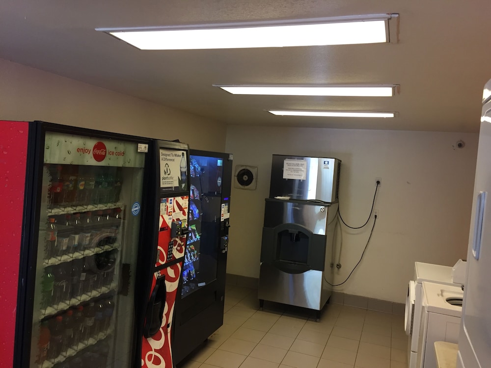 Motel6 Raleigh, NC Cary 38/54