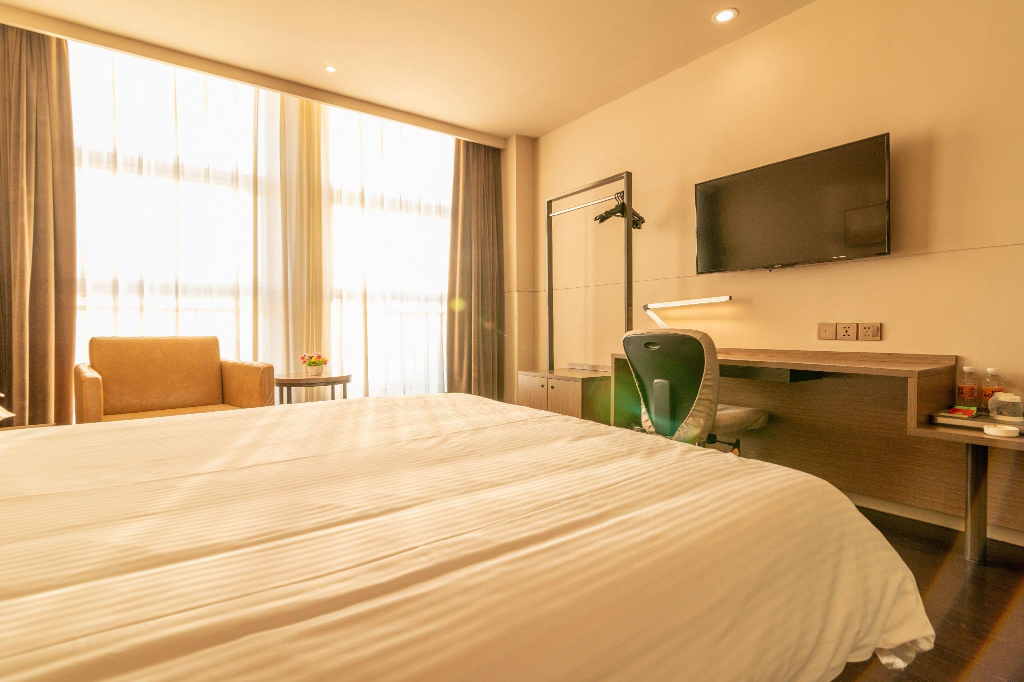 Jinjiang Inn Select (Tianjin Haitai Industrial Park) 8/26