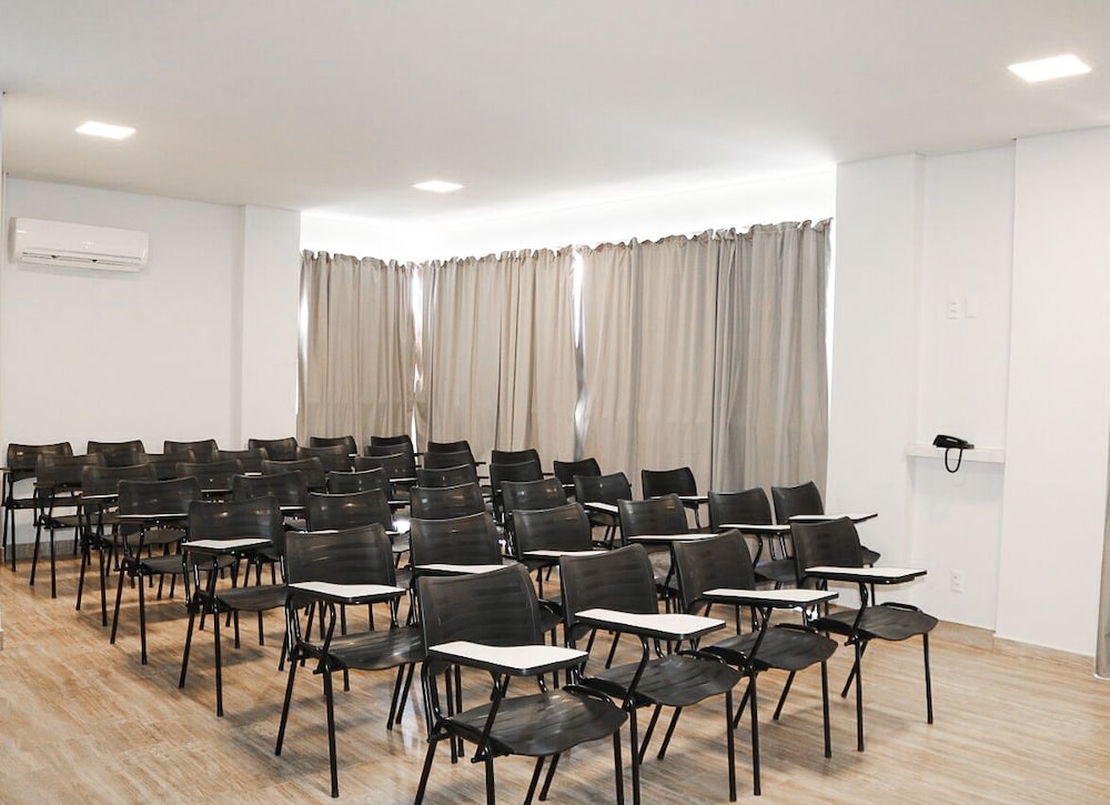 Avenida Park Hotel - Iturama 26/28