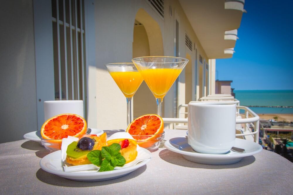 Mediterraneo Hotel and Suites 28/50