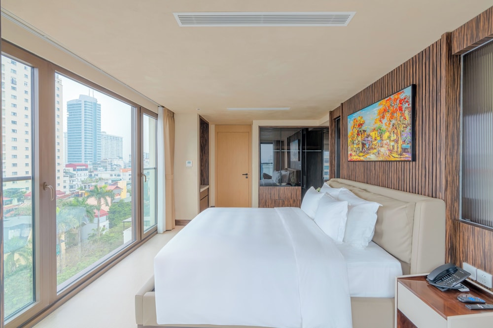 PANORAMIC, PENTHOUSE