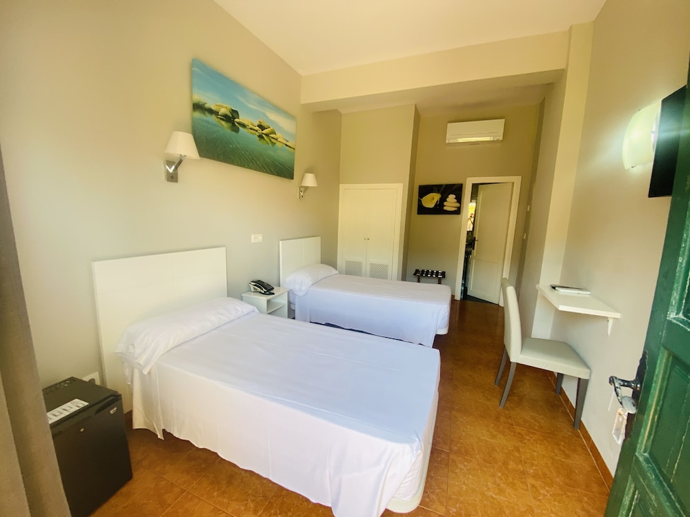 Hotel Los Jazmines 29/69