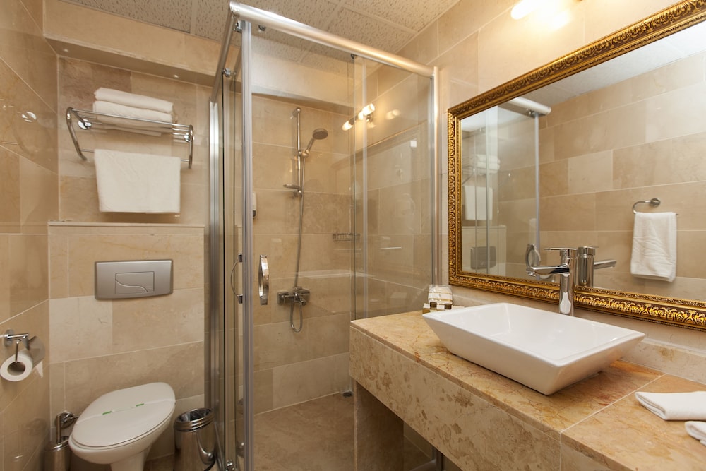 Alrazi Hotel 54/56