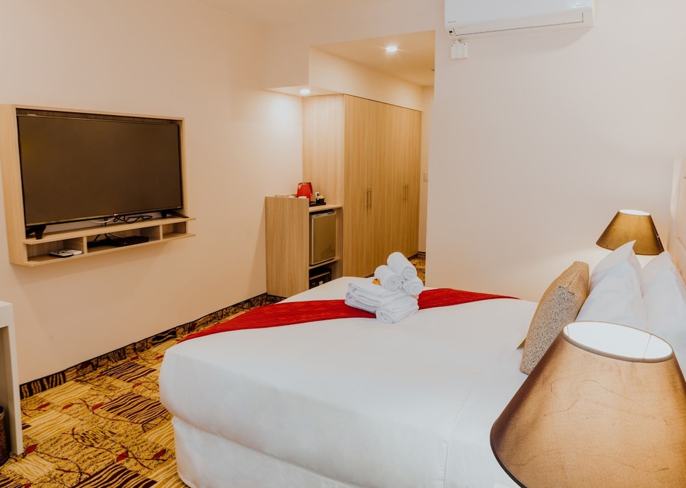 Hotel Grand Nobility 16/64