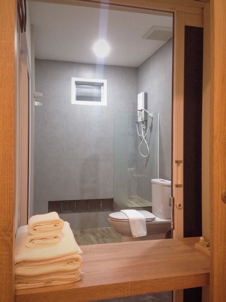 Zenith Residence Hotel 18/45