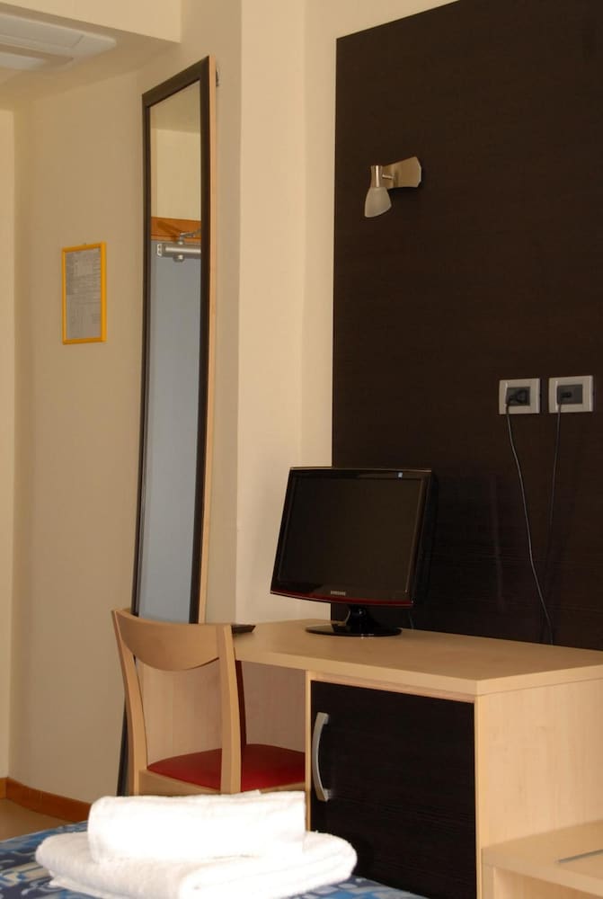 Hotel Arno Rimini 35/44