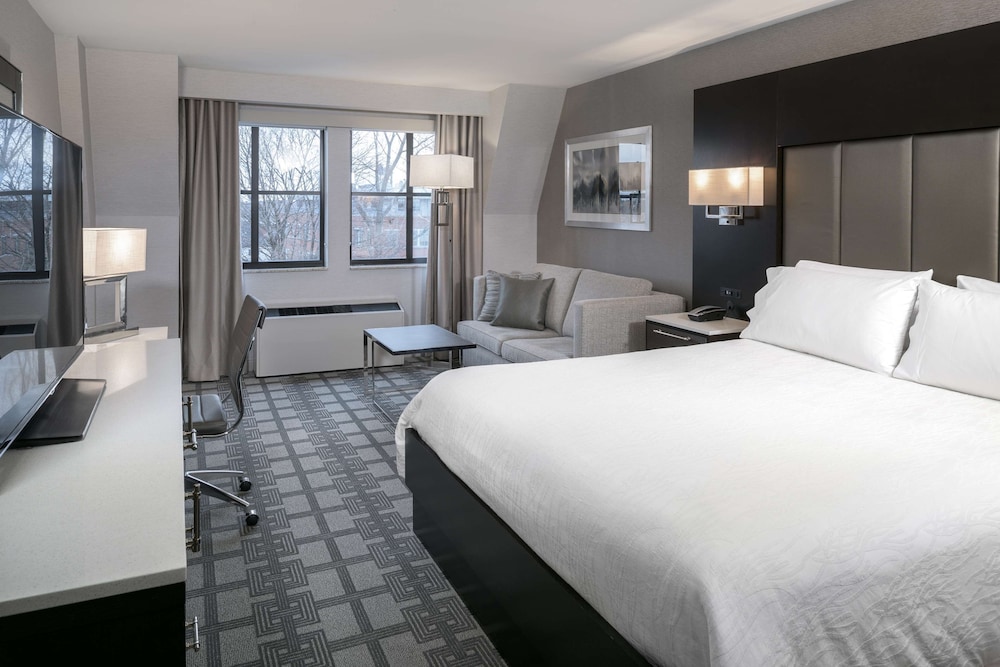 Hilton Garden Inn Portsmouth Downtown 17/54