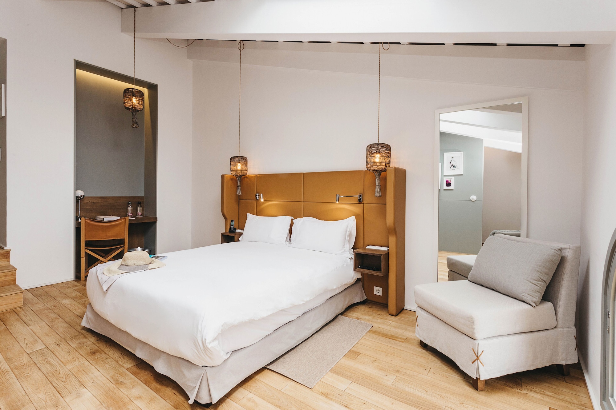 SUPERIOR, DOUBLE BED