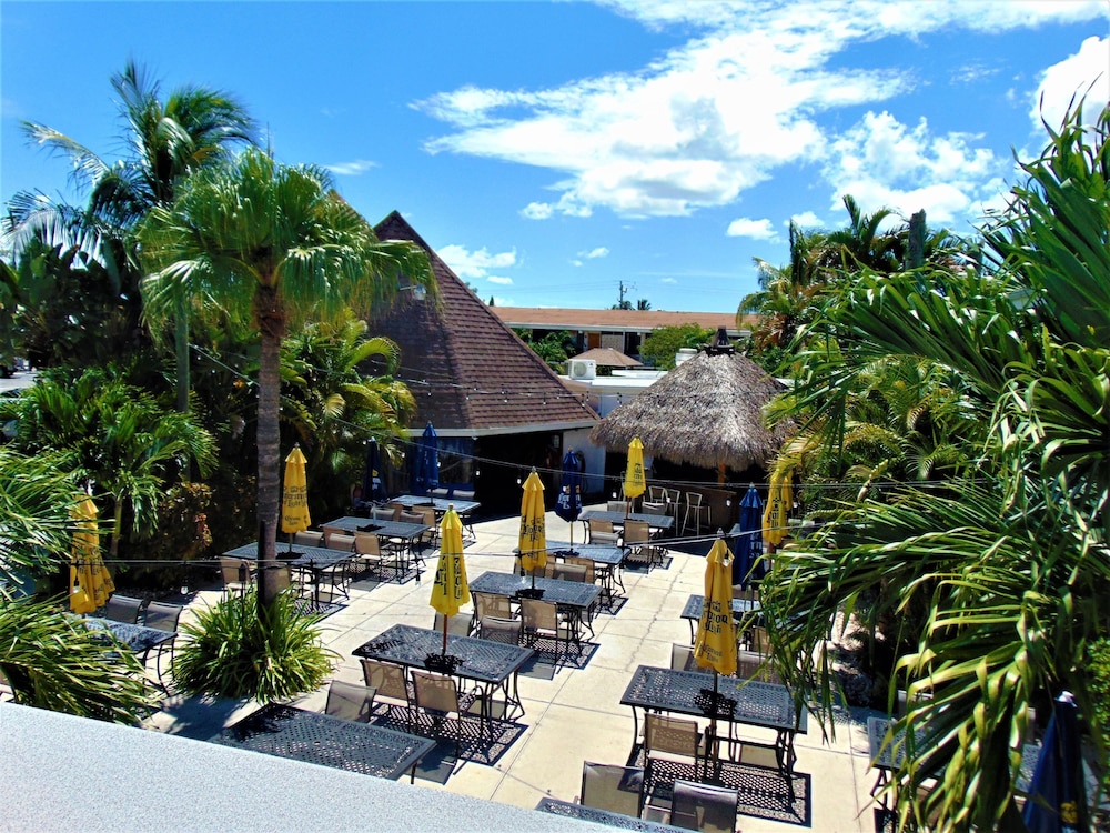 Dolphin Key Resort 43/50