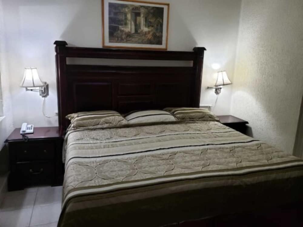 Hotel Baeza 7/50