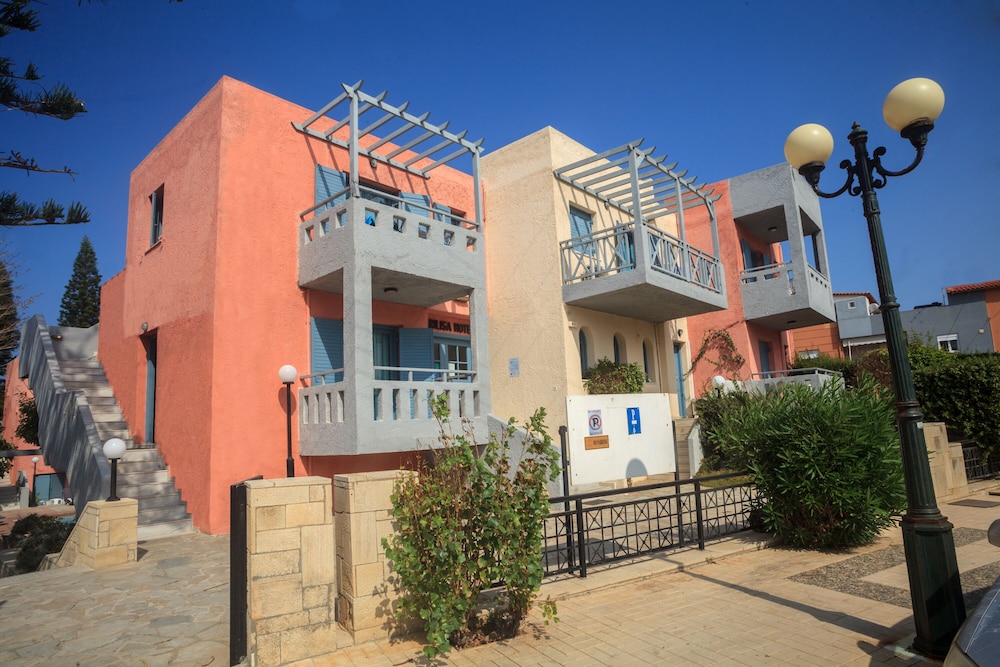 Marilisa Hotel 8/50