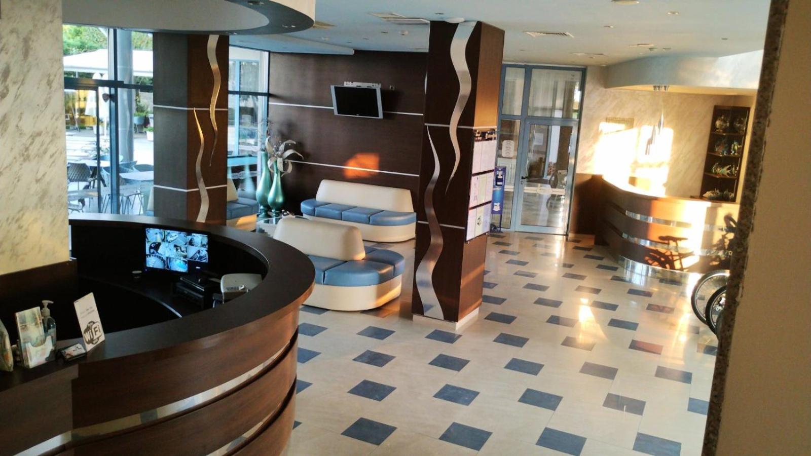 Blue Bay Hotel 30/50