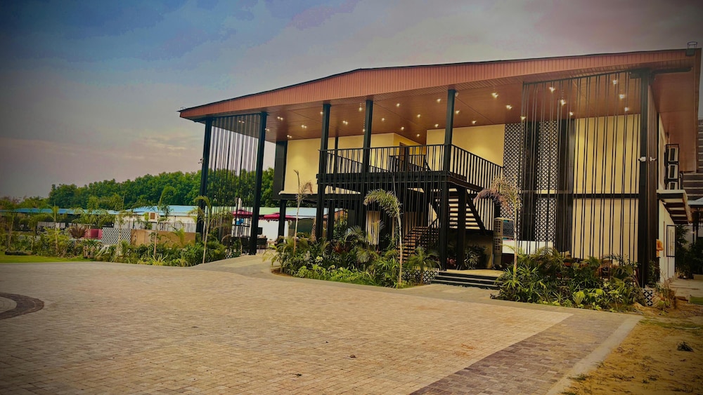 Vintclub Resort 7/50