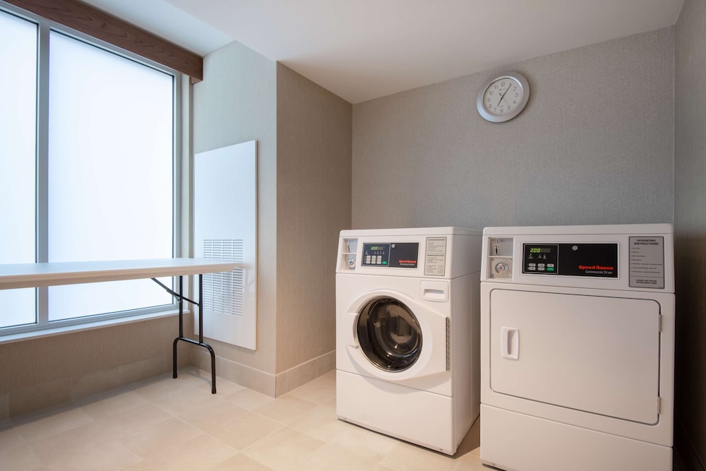 Hyatt Place Westminster Denver 26/54