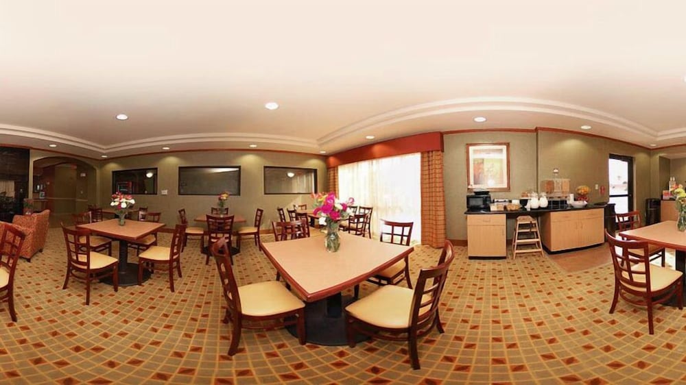 Comfort Suites El Paso West 35/49
