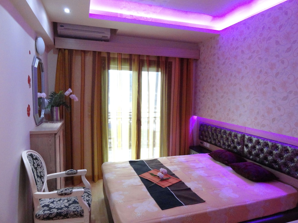Captains Beach Boutique Apartments 13/27