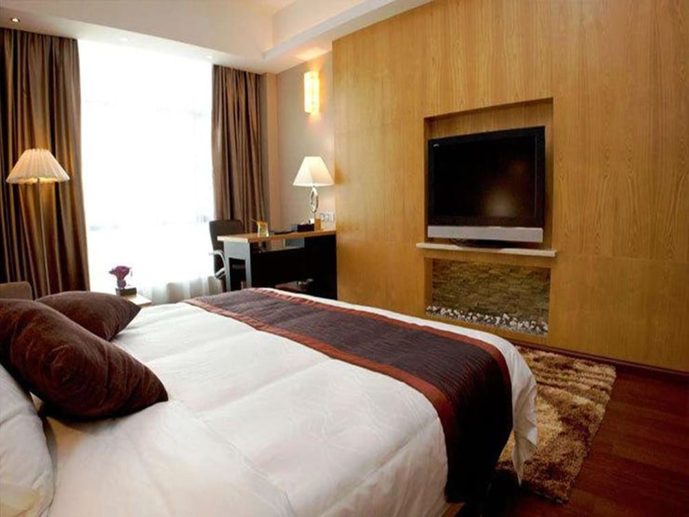 Meritz Hotel 14/70