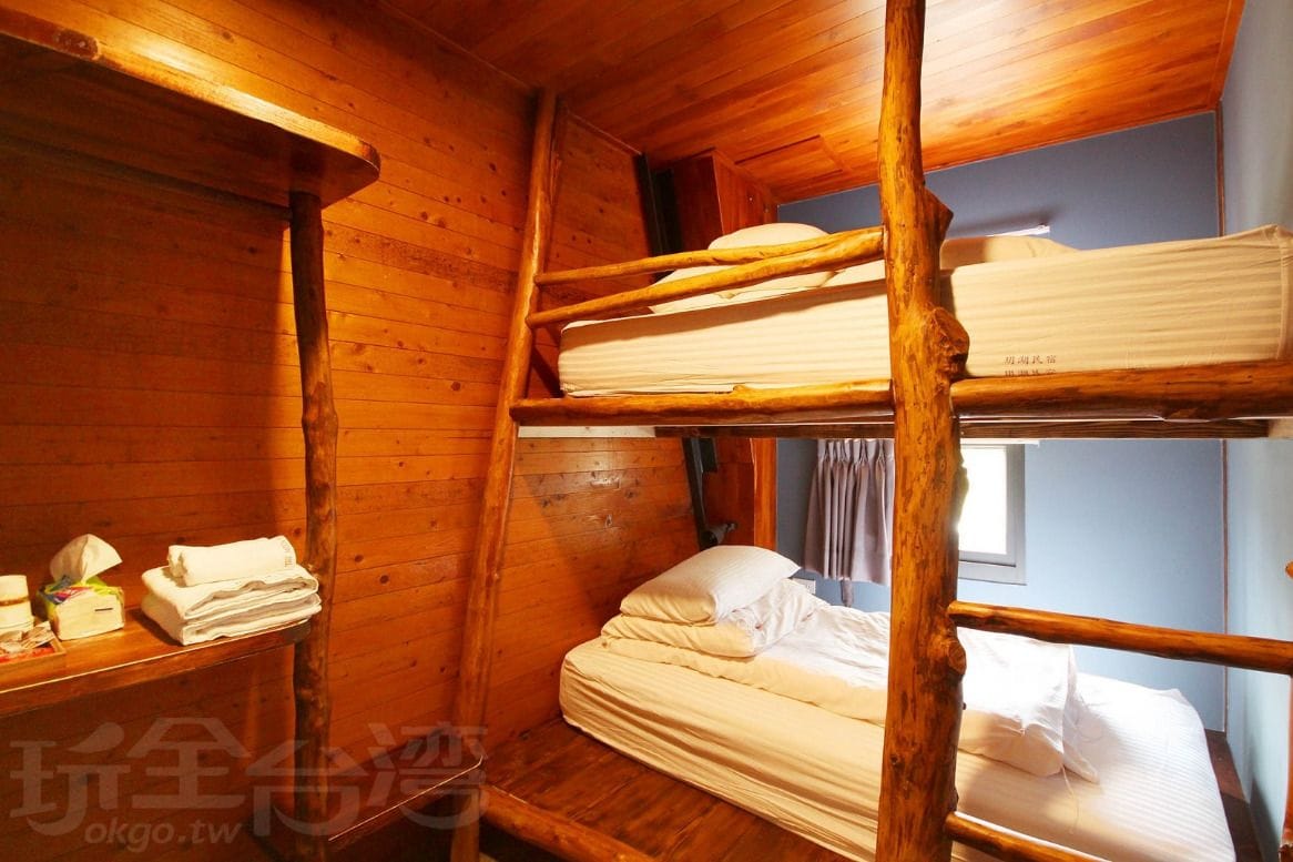 MIXED DORM, COMFORT, TWIN BEDS