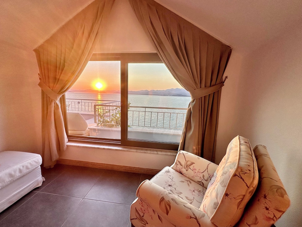 Ece Boutique Hotel photo4