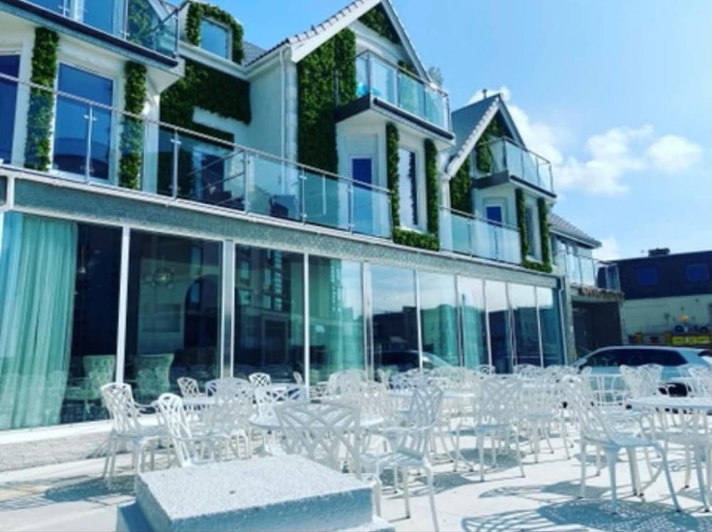 OYO Newquay Beach Hotel 2/50