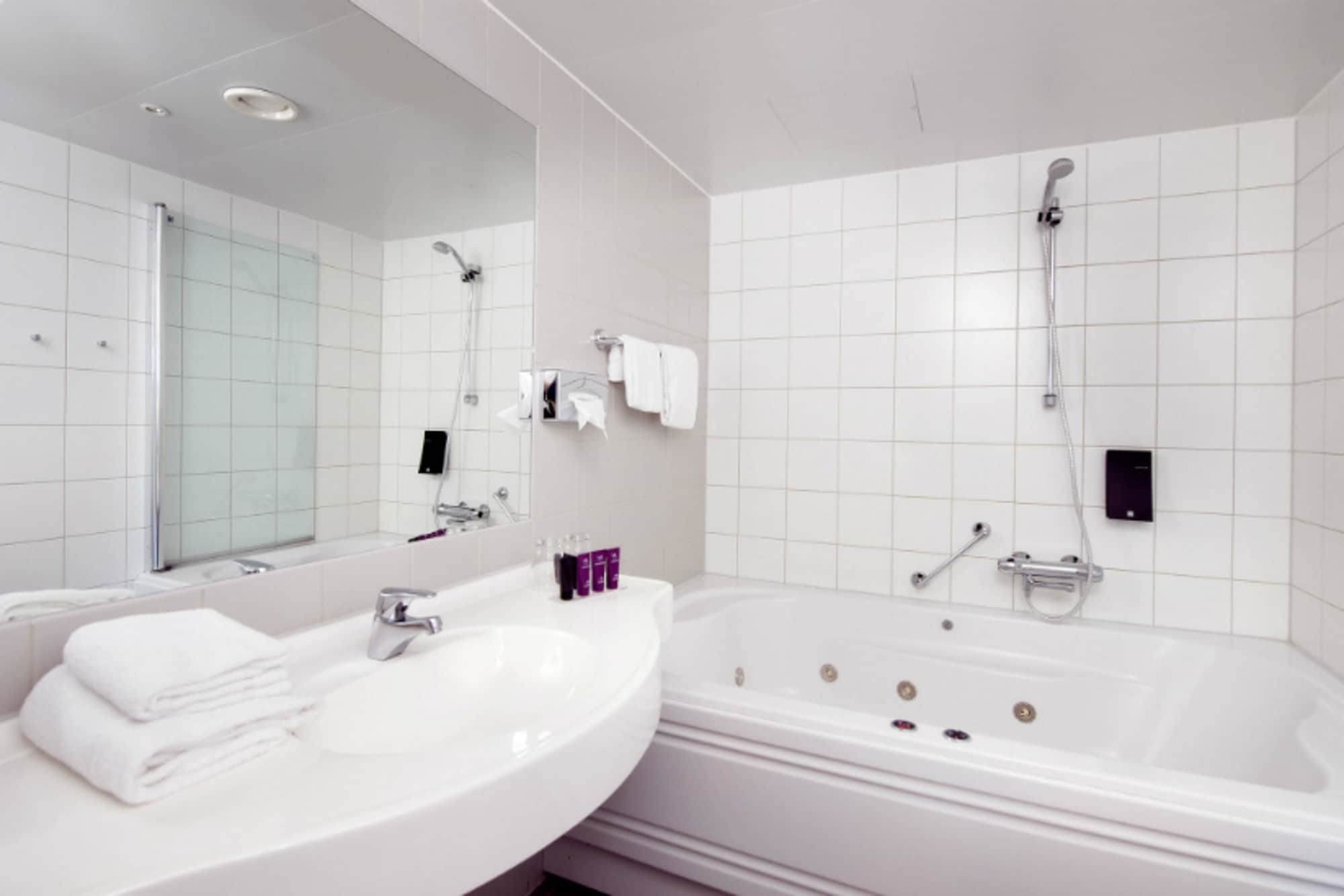 جناح بسرير مزدوج مع أريكة، Home Hotel Bryggeparken 7/10