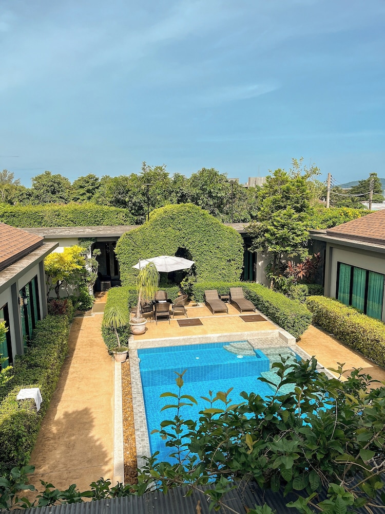 Baan Mee Phuket 35/55